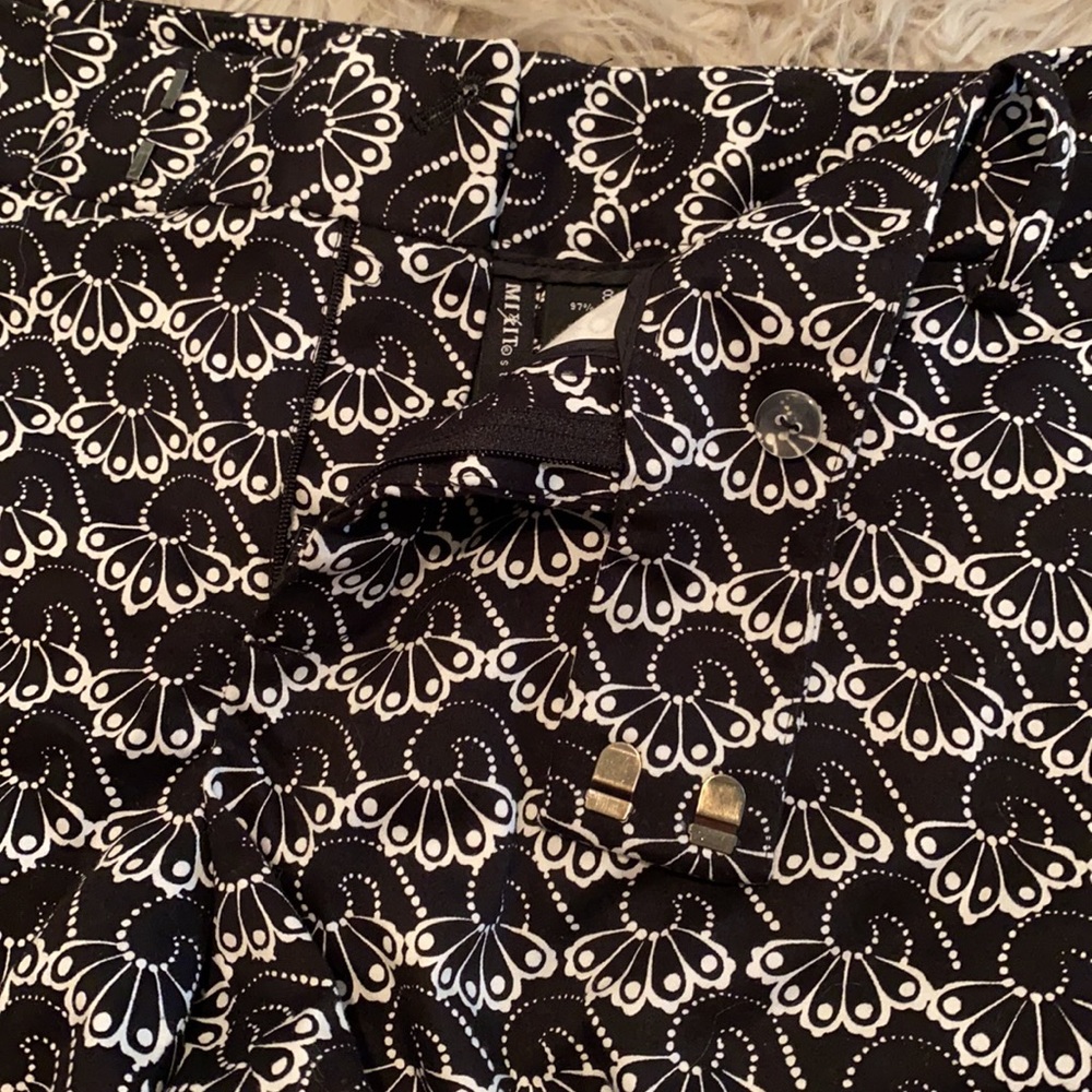 Mixit Shorts - Picture 4 of 4